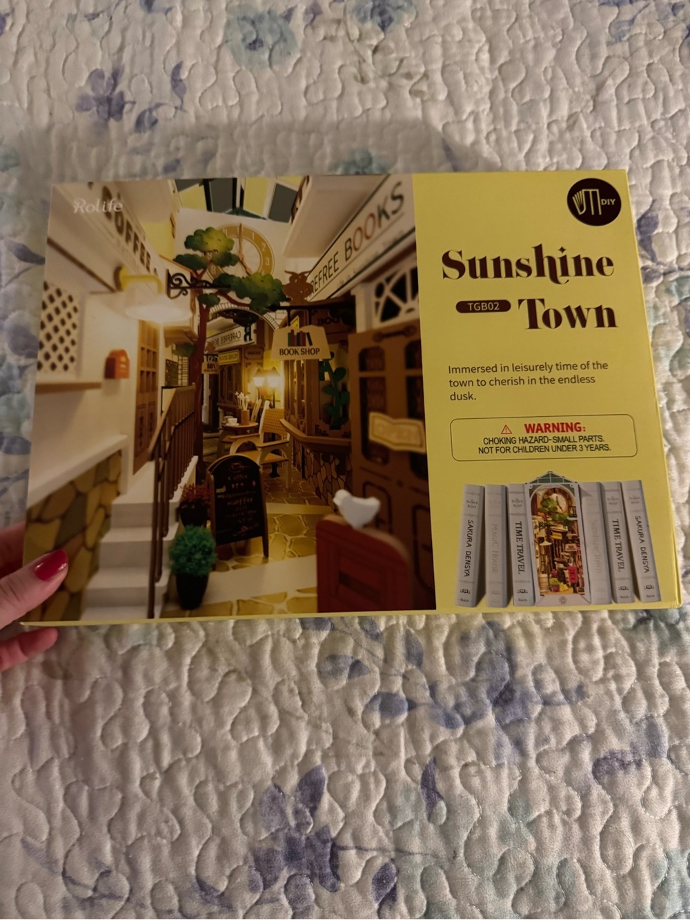 Sunshine Town DIY Miniature Bookshelf Kit